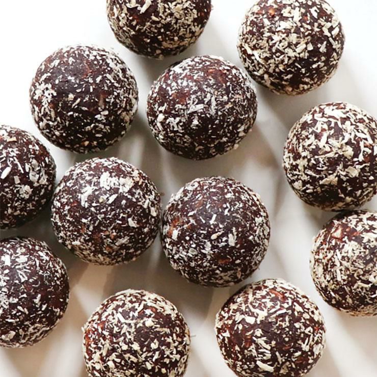 トム＆ルーク フルーツ＆ナッツボール ダークストロベリー 88g 12袋